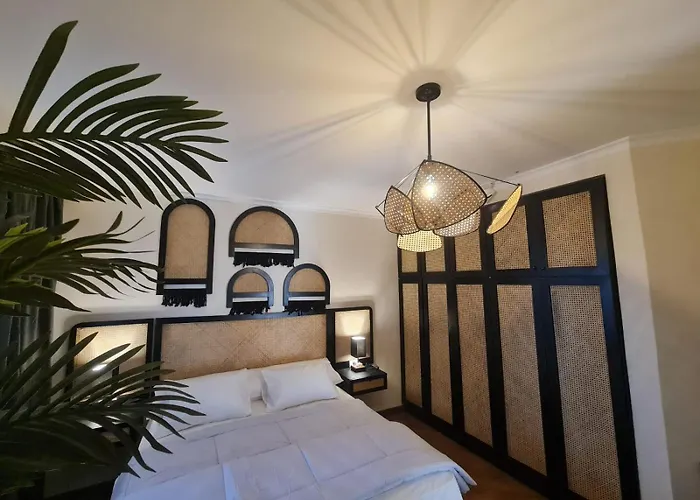 One Bedroom In The View *